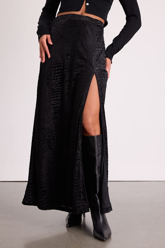 Ashworth Black Burnout Velvet Mid-Rise Maxi Skirt 3