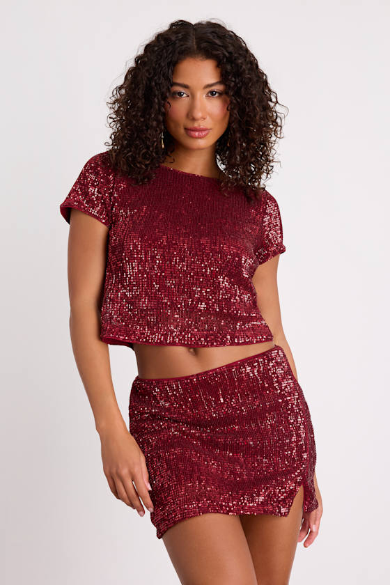 Isotta Burgundy Sequin Short Sleeve Crop Top 1