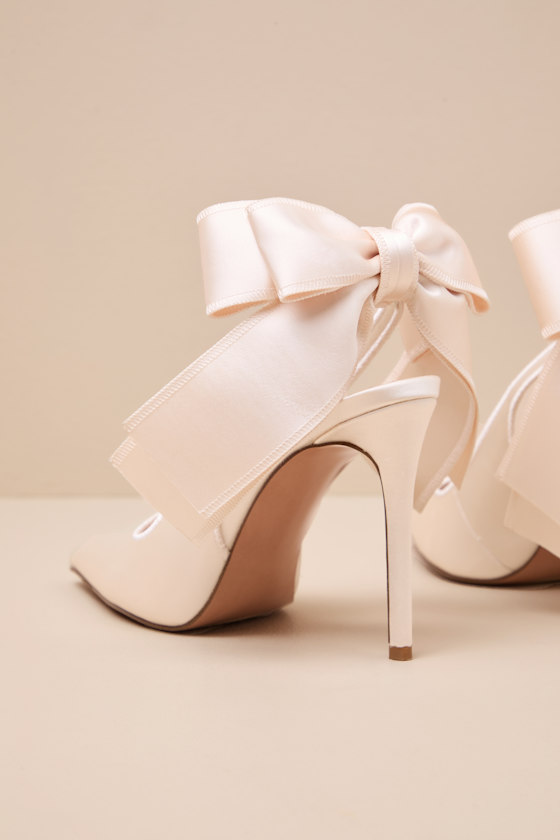 Teacup Ivory Satin Bow Slingback Pumps - thumbnail 5