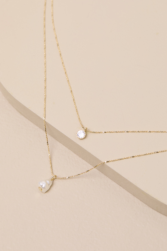 Leire Gold Rhinestone Pearl Layered Necklace