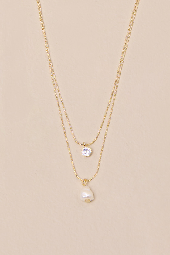 Leire Gold Rhinestone Pearl Layered Necklace - thumbnail 4