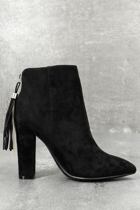 black pointed toe booties outfit
