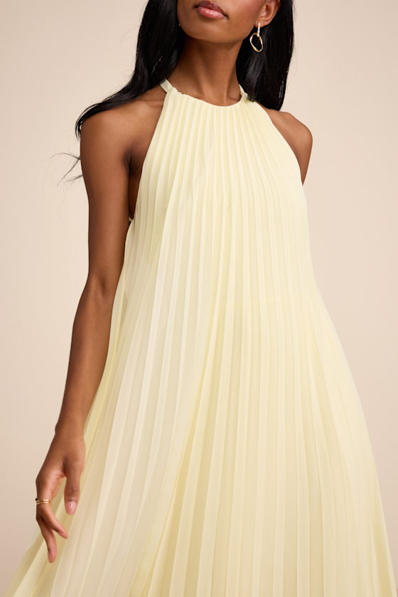 Dorala Light Yellow Pleated Lace-Up Tiered Maxi Dress 2