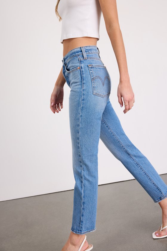 Wedgie Straight Light Blue Cropped High-Rise Jeans - thumbnail 2