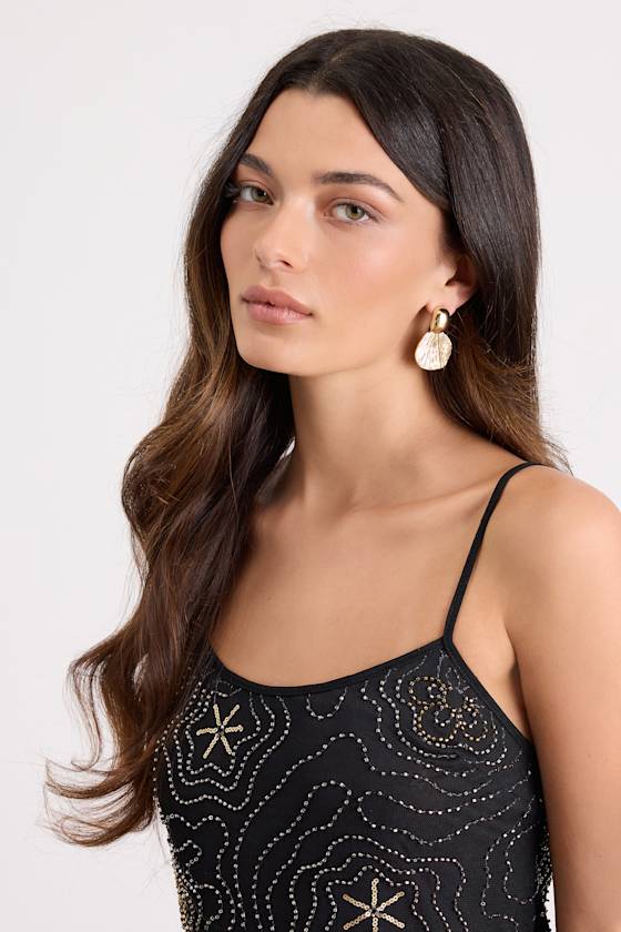Eviana Gold Leaf Drop Earrings - thumbnail 3