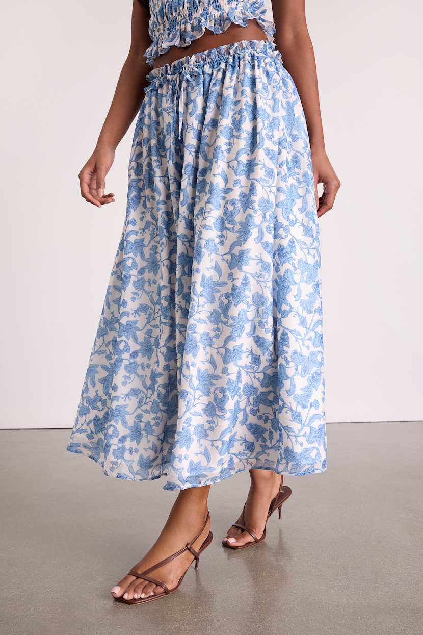 green emerald velvet dress PRETTYGARDEN Womes Boho Maxi Dresses 2026 Summer Spring V Neck Puff Sleeve Empire  Waist A Line Flowy Long Beach Floral Dress (Blue Multicolored Leaves,S) at  Amazon Women's Clothing store