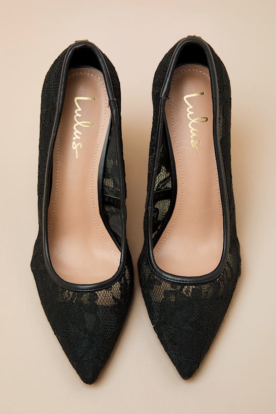 Lolita Black Lace Pointed-Toe Pumps - thumbnail 4