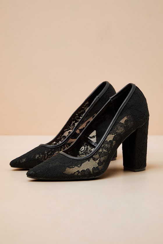Lolita Black Lace Pointed-Toe Pumps - thumbnail 5
