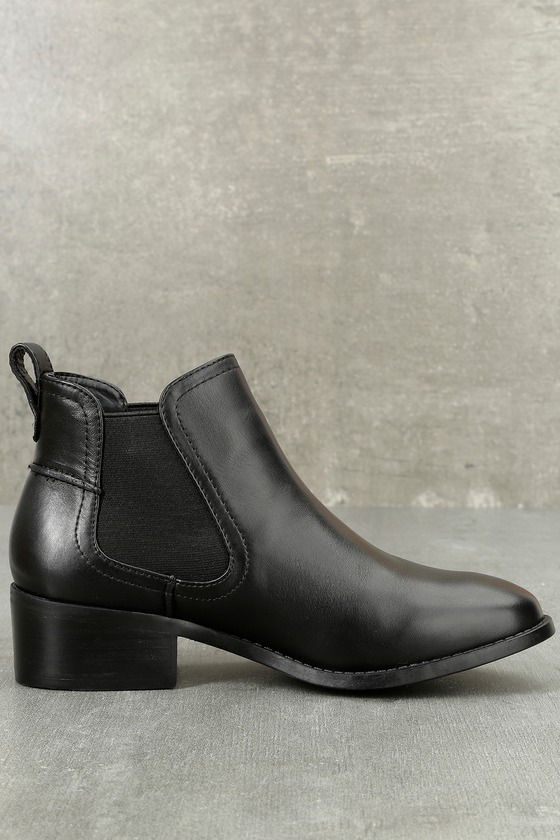 Steve Madden Dicey Bootie - Black Leather Booties