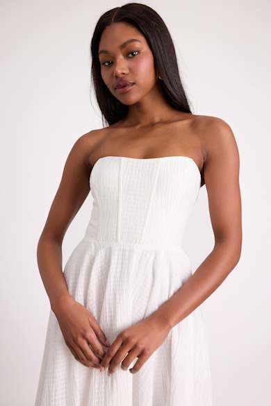 white christmas dresses Renesmee Strapless Maxi Dress main image 0