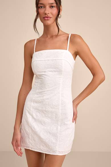 Shop Bestselling Graduation Dresses for Women - Lulus