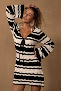 F00330197: BLACK/WHITE 1