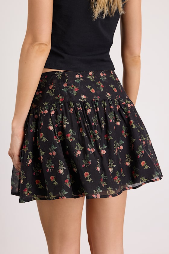 Floretta Black Floral Mid-Rise Mini Skirt - thumbnail 3