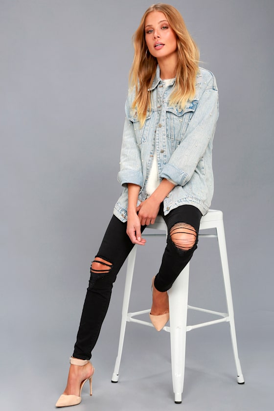 Hit Single Light Wash Pearl Denim Jacket 1