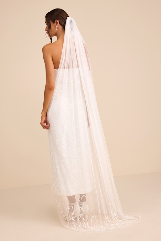 Gliona White Mesh Beaded Long Veil