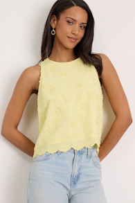 Pleasant Personality Yellow Floral Embroidered Crew Neck Tank 1