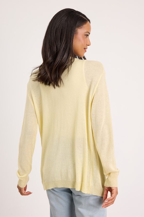 Clean Aesthetic Light Yellow Knit Cardigan Sweater 2