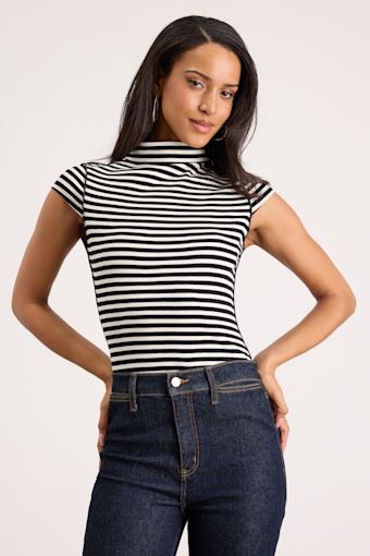 N25TP0257: BLACK/ WHITE 1