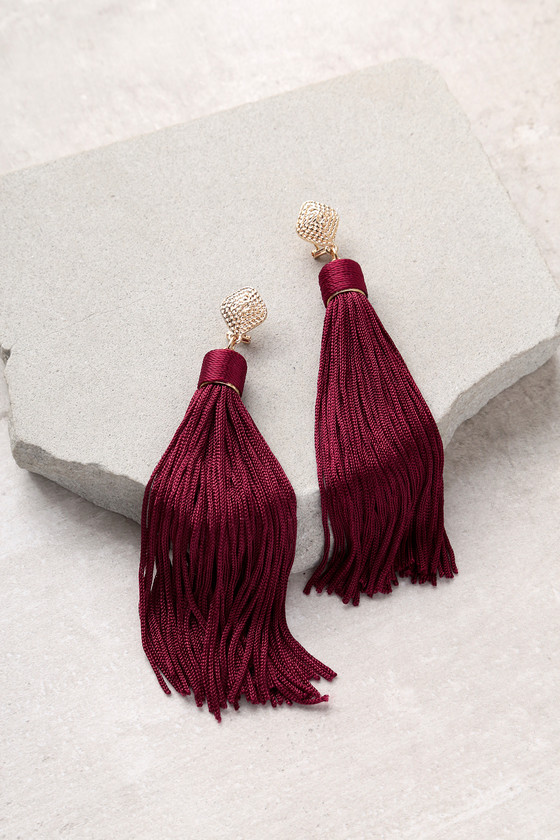 Royal Ways Burgundy Tassel Earrings