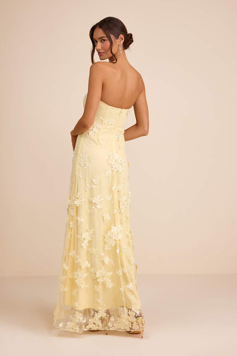 green emerald velvet dress Yellow Spaghetti Straps Sheath Long Prom Dresses With Floral Embroidery
