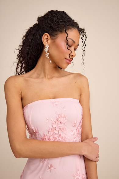 women's light pink strapless sexy dress for date night Light Pink Strapless Dress With Beaded Appliqué Tulle And Lace-Up Back