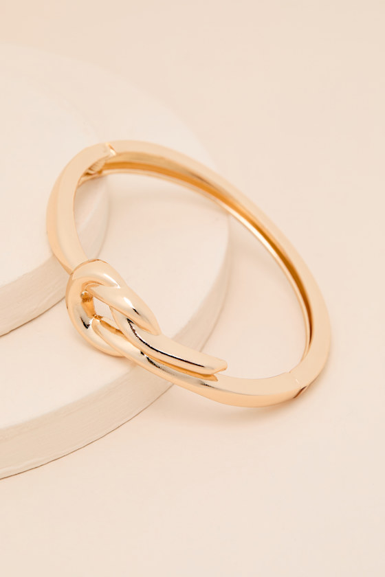 Clover Gold Knotted Hinged Bangle Bracelet