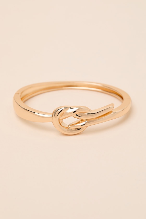 Clover Gold Knotted Hinged Bangle Bracelet - thumbnail 4