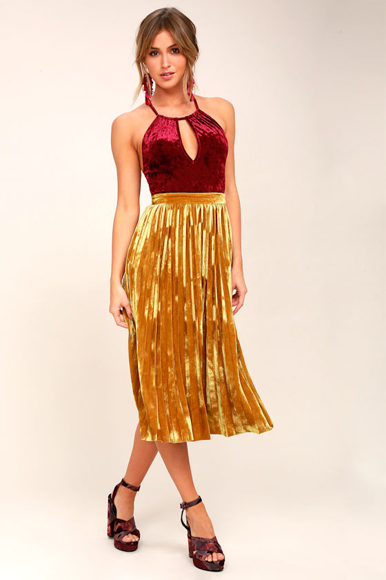 Hathaway Mustard Yellow Velvet Pleated Midi Skirt 2