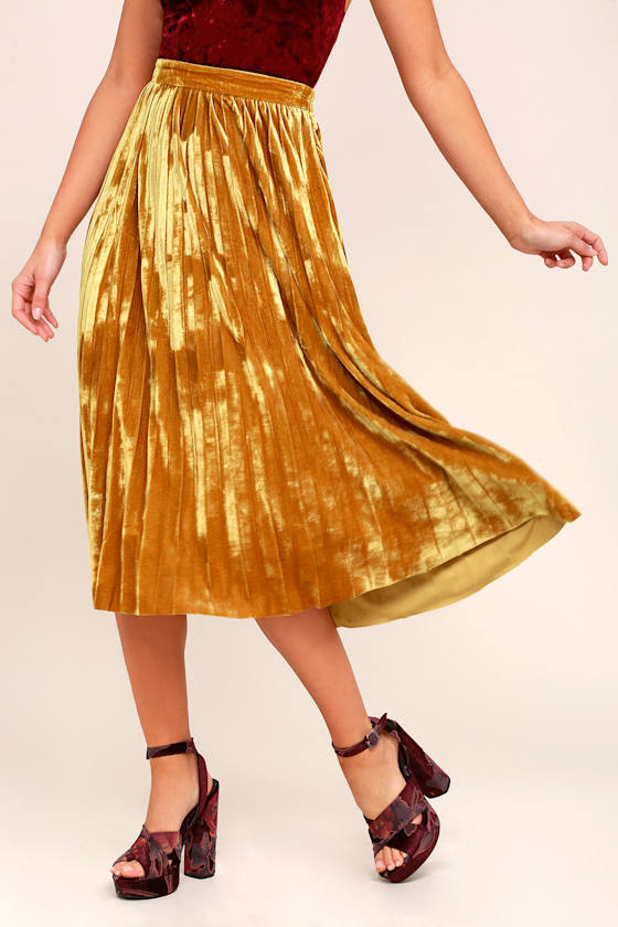 Hathaway Mustard Yellow Velvet Pleated Midi Skirt 3