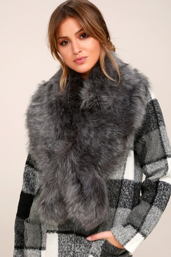 Chic Faux Fur Stole - Dark Grey Scarf 