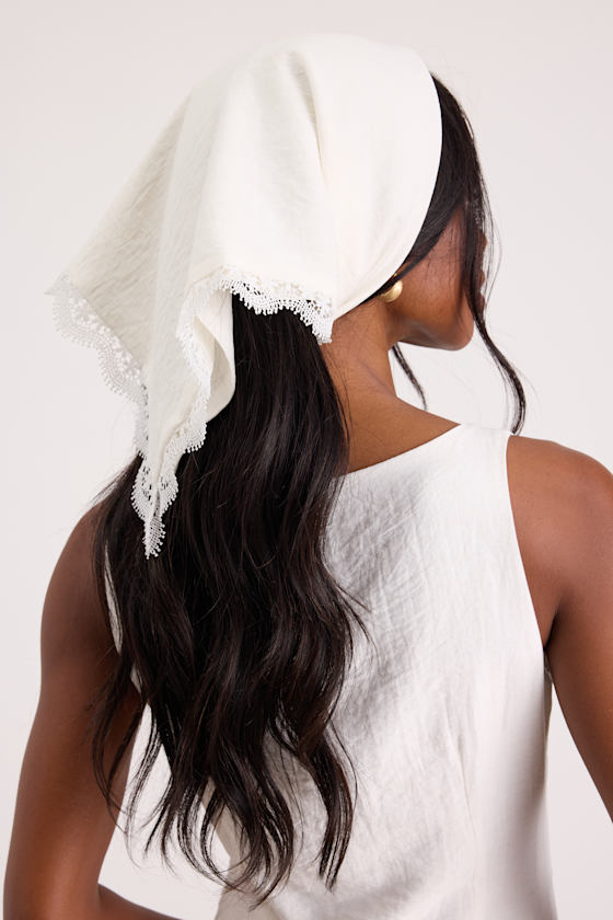Avryll White Lace Boat Neck Mini Dress and Scarf Set 2