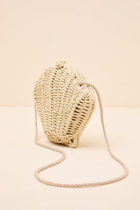 Andrina Beige Woven Straw Seashell Crossbody Bag - thumbnail 5