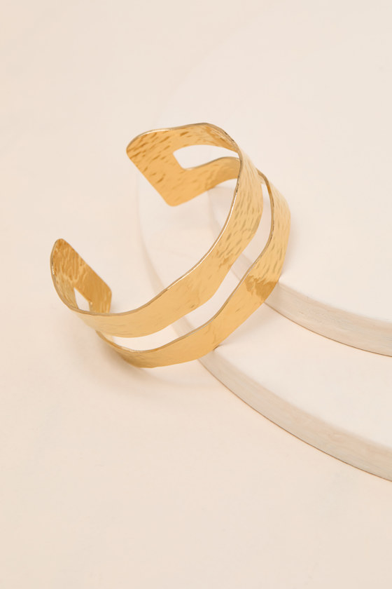 Jaylee Gold Hammered Cuff Bracelet 1