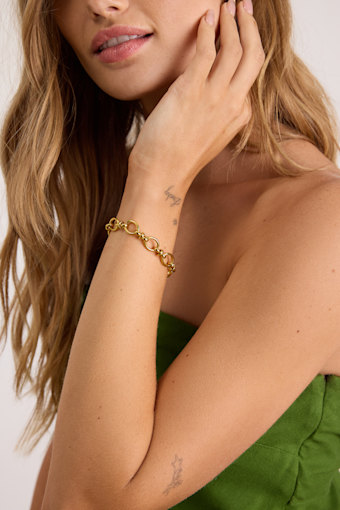 Cardena Gold Chain Link Bracelet 1