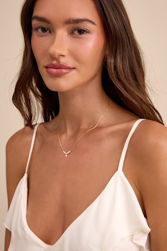 Kyrie 14KT Gold Pearl Necklace 1