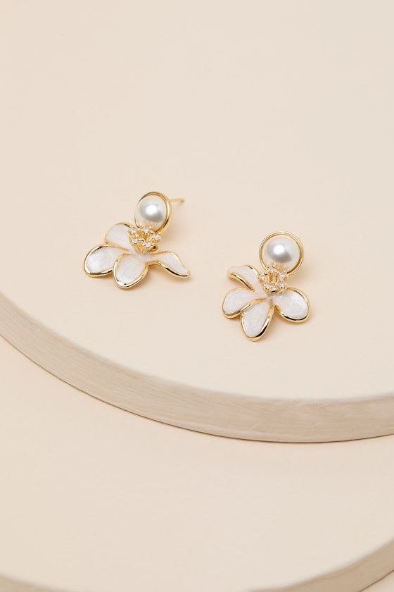 Petula 14KT Gold Pearl Flower Drop Earrings