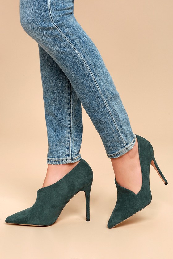 green suede pump