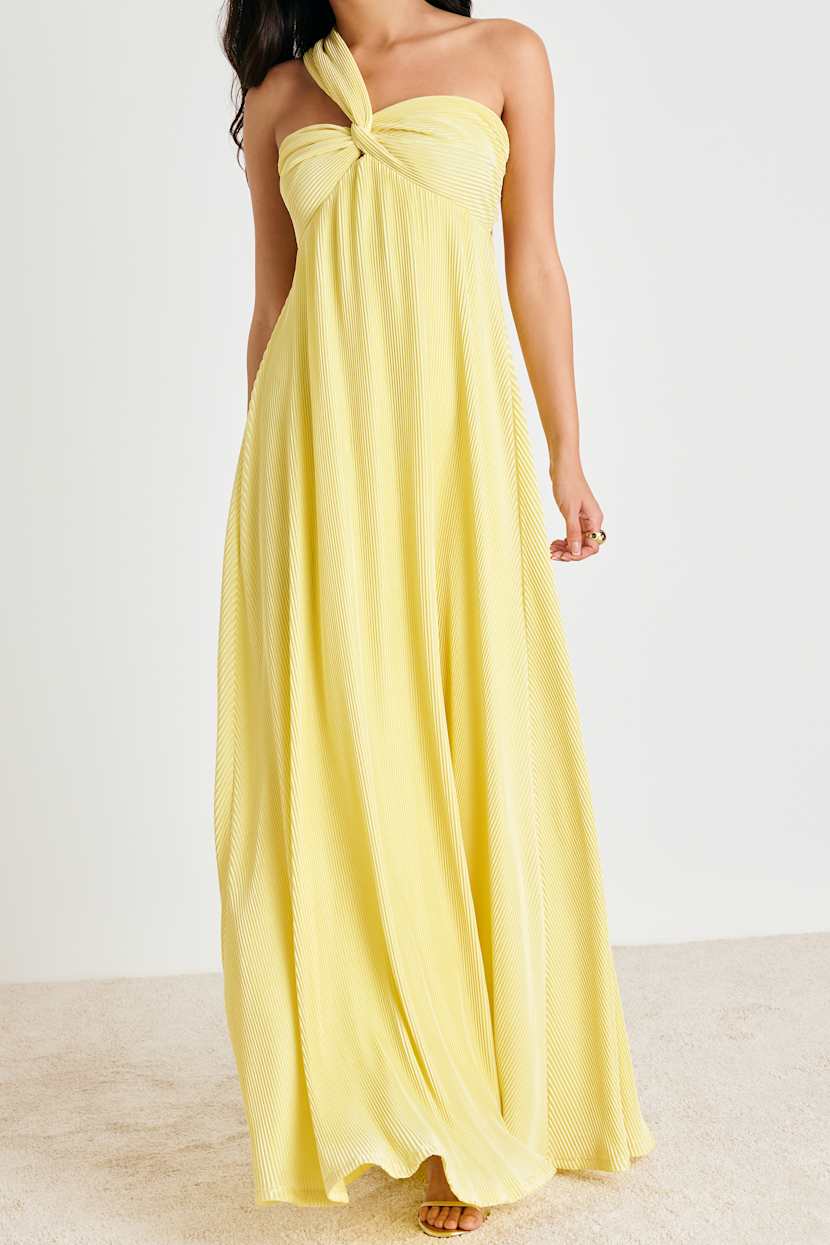 chic dresses for women Summer Women: Effortless Styles for Beach, Mother's D – Canary Houze Cocktail Dresses For Wedding Size Alpha:UK-XXXL LTK-Gifting It features a classic
