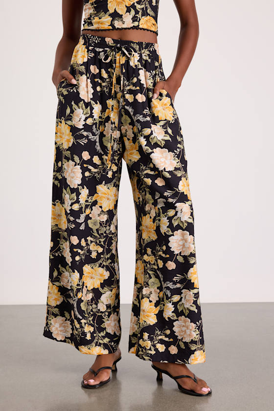 Taelyn Black Multi Floral Wide-Leg Pants 1