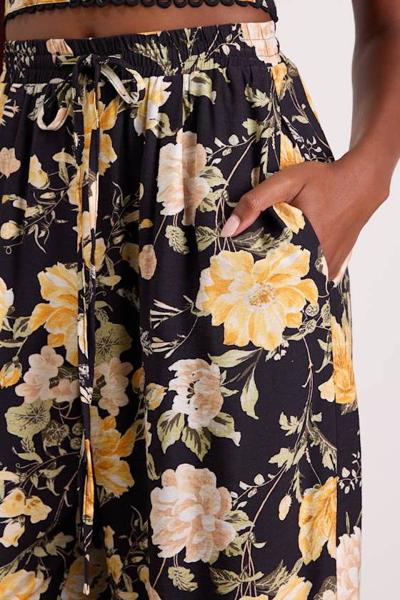Taelyn Black Multi Floral Wide-Leg Pants - thumbnail 4