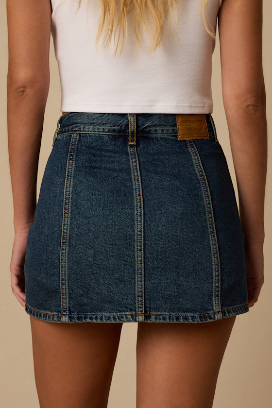 Button Front Dark Wash Mid-Rise Skort 2