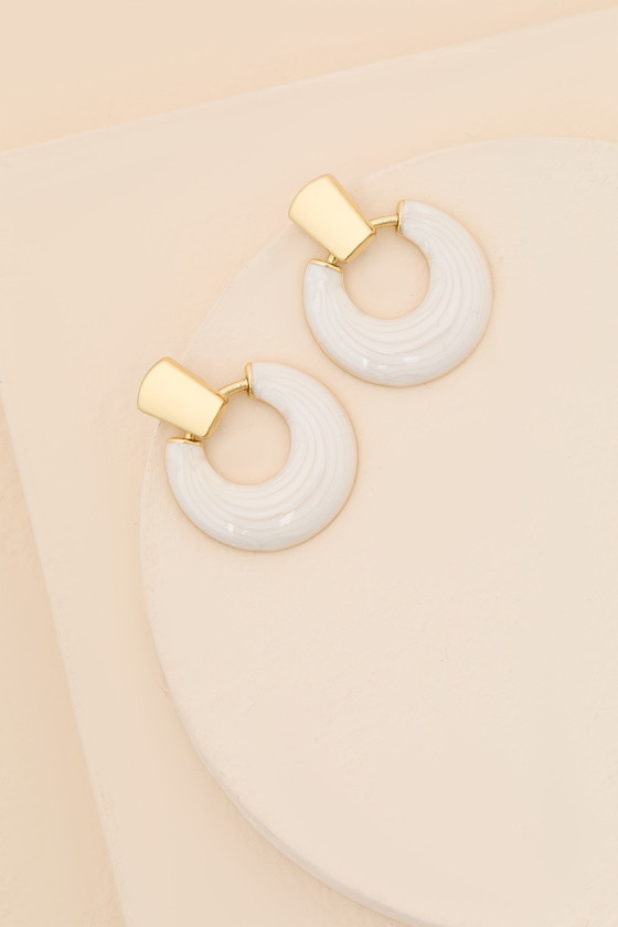 Alixa Ivory Geometric Drop Earrings