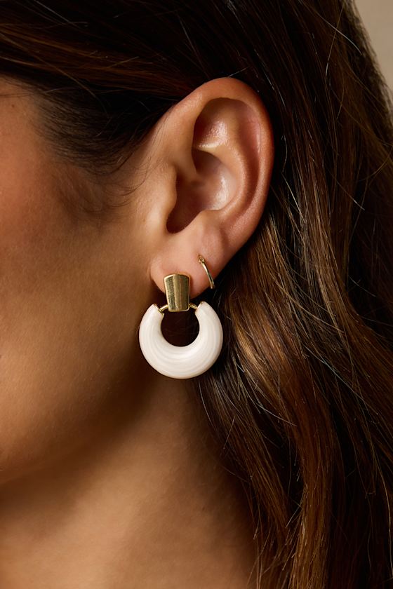 Alixa Ivory Geometric Drop Earrings - thumbnail 3