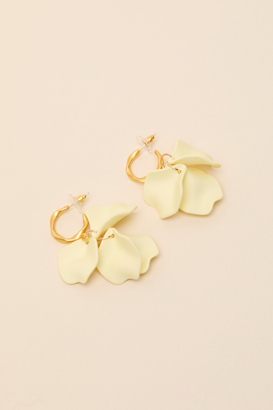 Hypatia Cream Petal Statement Earrings 2