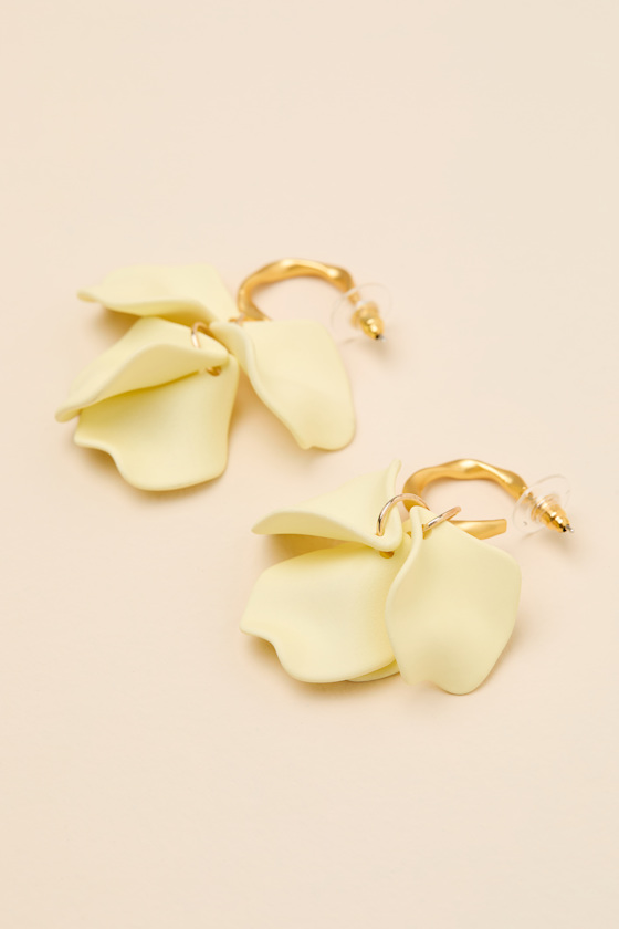 Hypatia Cream Petal Statement Earrings 4