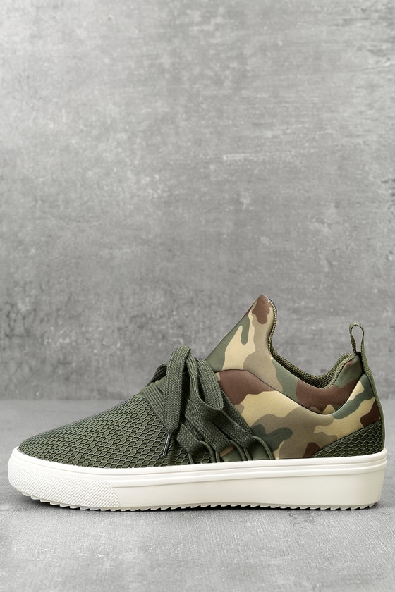 steve madden camo sneakers