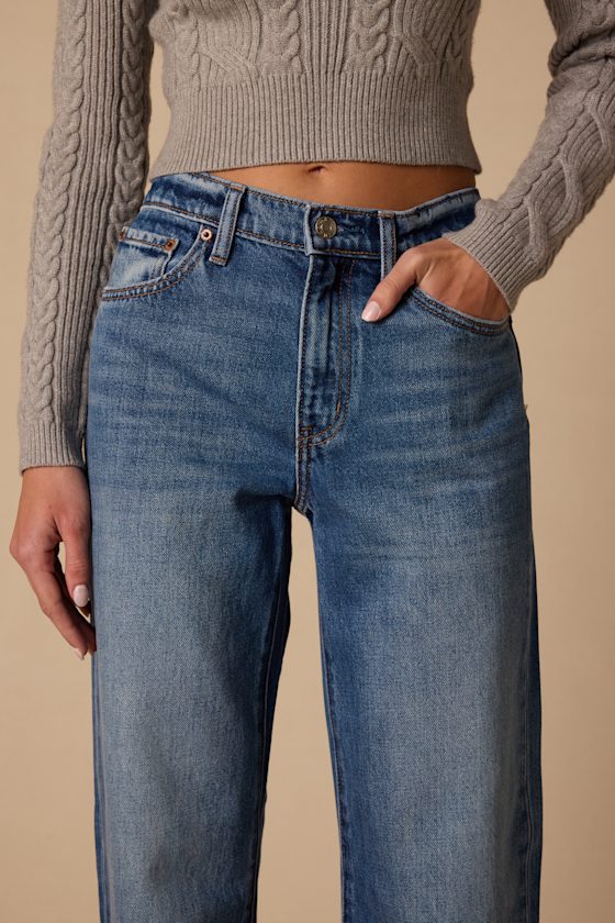 2k Mid-Rise Medium Wash Relaxed Baggy Jeans - thumbnail 4