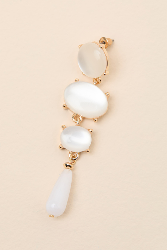 Ruiz White Beaded Drop Earrings - thumbnail 4