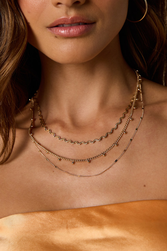Unica Gold Layered Necklace 3