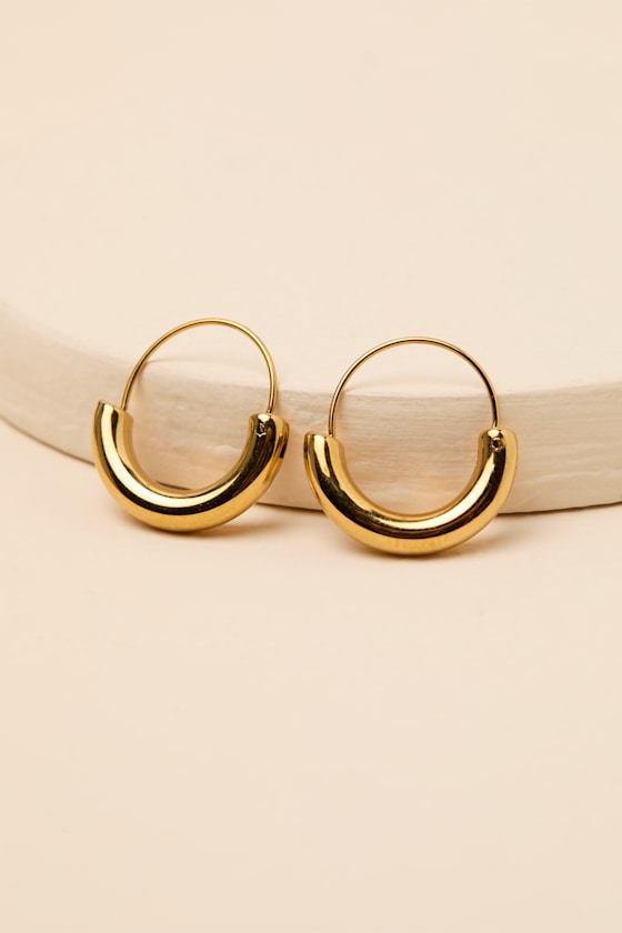 Walker Gold Chunky Hoop Earrings 2